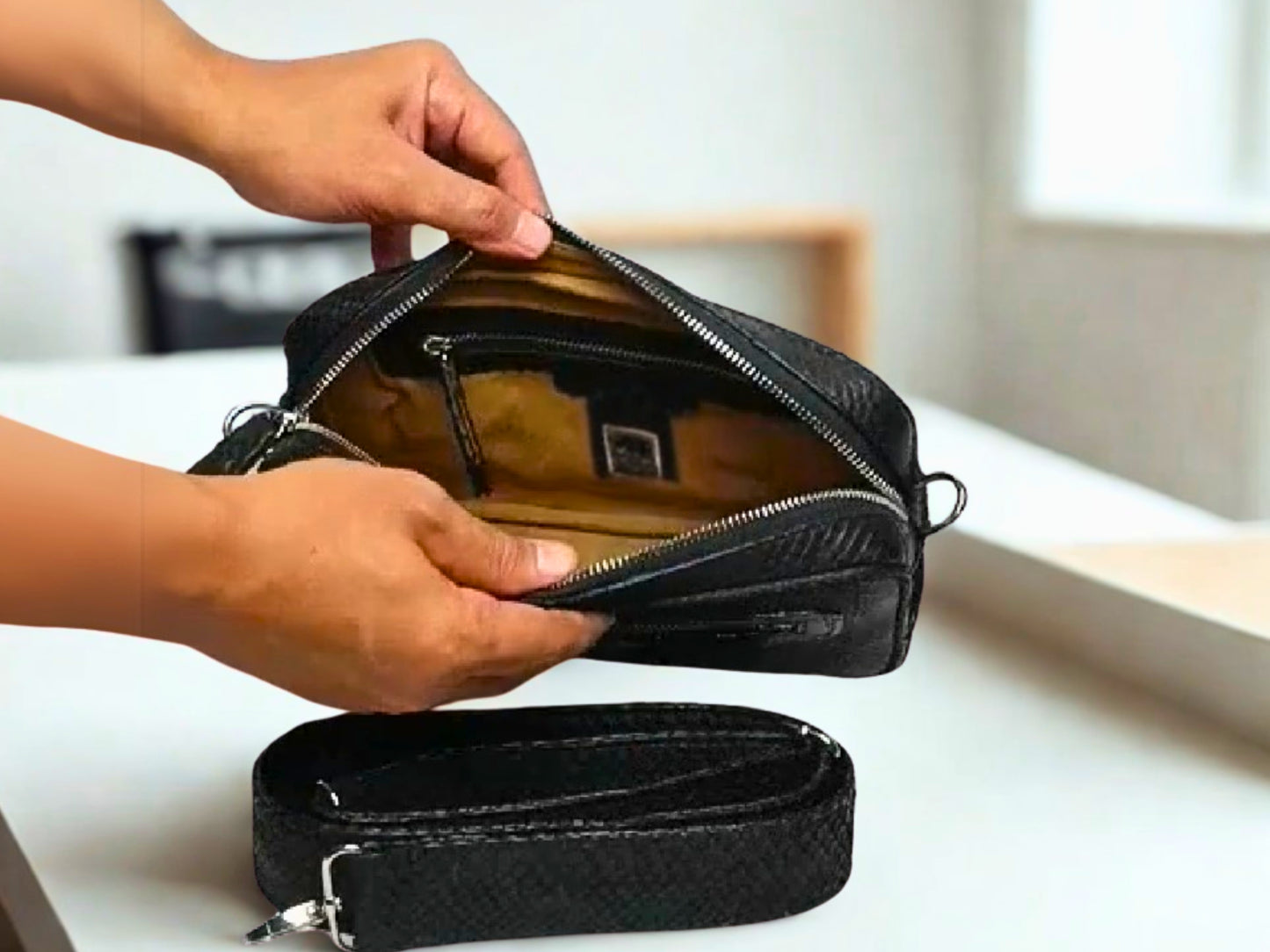 Snakeskin Shoulder Clutch Bag for Men - 5