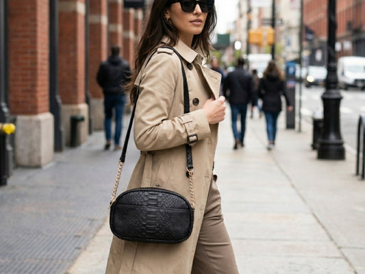 Genuine Python Snakeskin Crossbody Bag – Luxury Real Exotic Leather Handbag with Gold Chain Strap