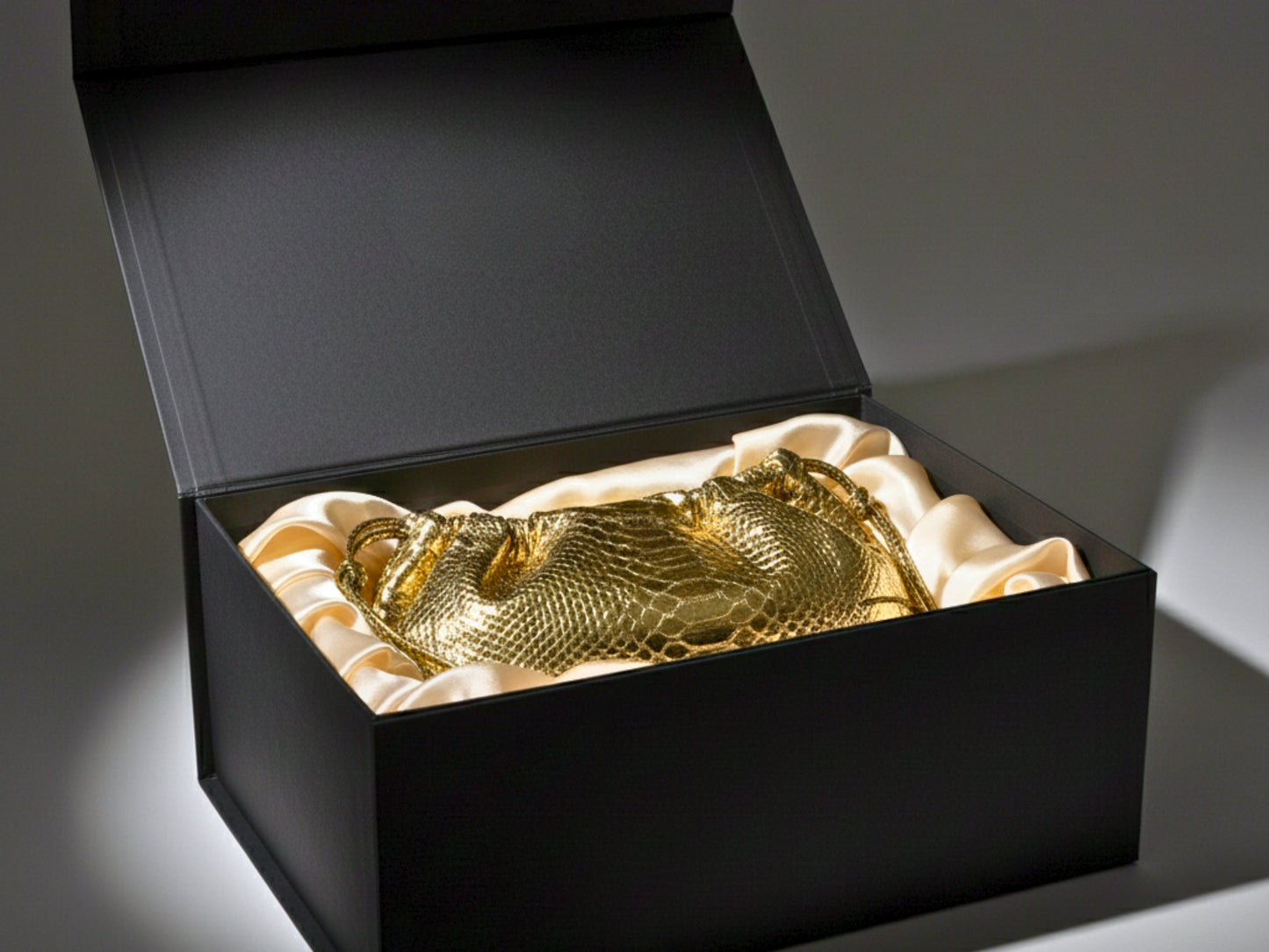 Genuine Python Snakeskin Bag for Women: Handmade Exotic Leather Purse