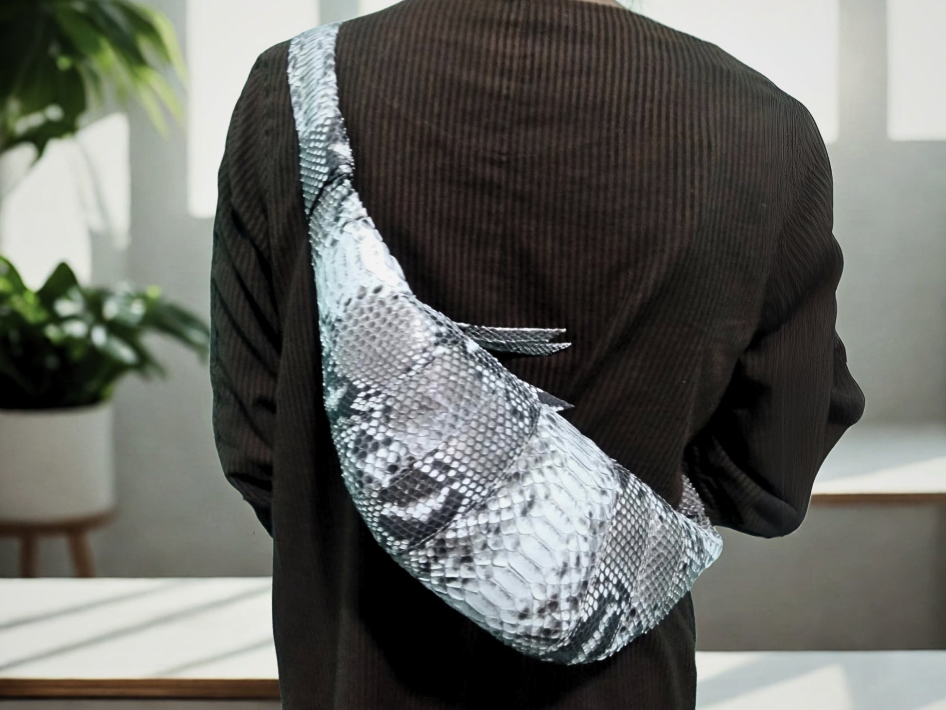 Snakeskin Leather Croissant Bag - Gray color