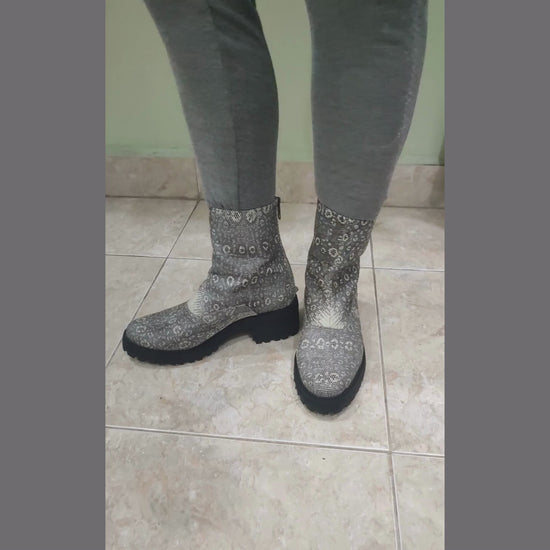 Genuine Lizard Skin Leather Boots - 9